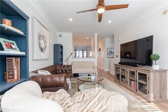 375 Highland Ave NE in Atlanta, GA - Building Photo - Building Photo