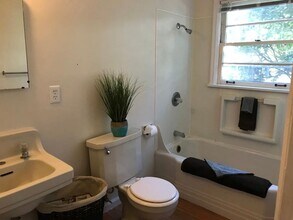 1225 Chemeketa St NE in Salem, OR - Building Photo - Building Photo
