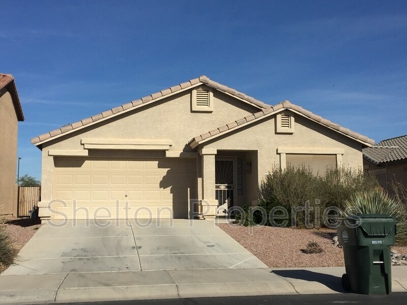 16042 W Durango St in Goodyear, AZ - Building Photo
