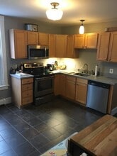 58 Wilson St, Unit Unit #1 in Portland, ME - Building Photo - Building Photo