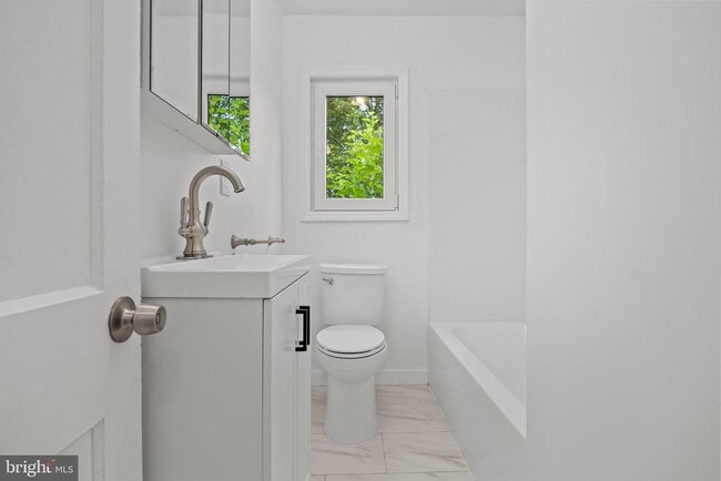 property at 318 Essex Ave