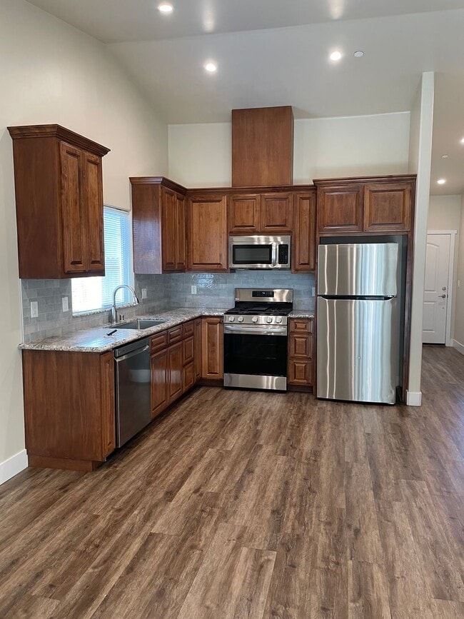 820 La Baig Dr in Hollister, CA - Building Photo - Building Photo