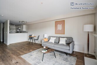 526 Yale Ave N, Unit SI FL4-ID993 in Seattle, WA - Building Photo - Building Photo