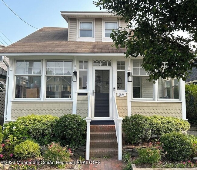 property at 86 Broadway