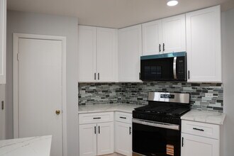 9622 N Kildare Ave in Skokie, IL - Building Photo - Building Photo