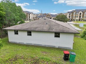 906 S Rd in Baytown, TX - Building Photo - Building Photo