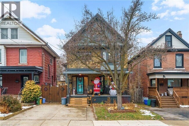 186 Balsam Ave S in Hamilton, ON - Building Photo - Building Photo