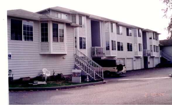 Sky River Apartments in Monroe, WA - Foto de edificio