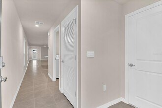 2872 NE 21st Ct Rd in Ocala, FL - Foto de edificio - Building Photo