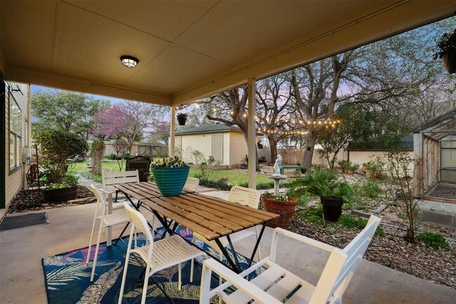 7501 Vail Valley Dr in Austin, TX - Building Photo - Building Photo