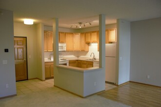 4824 E 53rd St-Unit -#210 in Minneapolis, MN - Building Photo - Building Photo