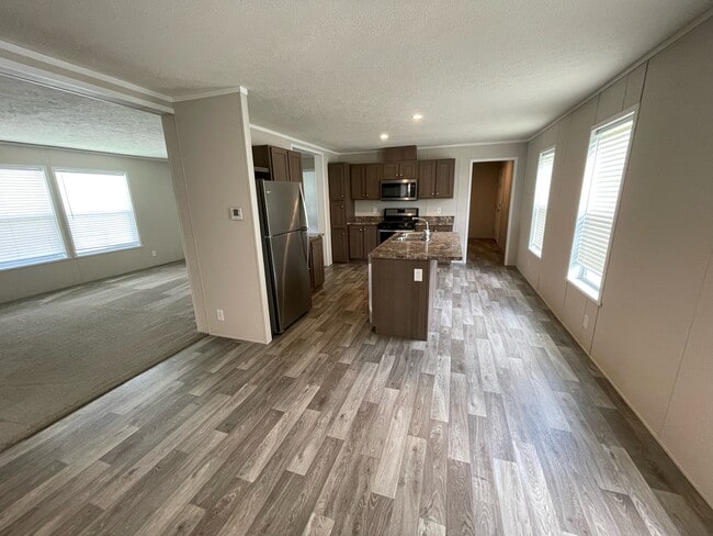 233 Maple in Highland, MI - Building Photo - Building Photo