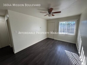 36044 Mission Blvd in Fremont, CA - Building Photo - Building Photo