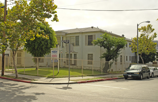 7120 Hawthorn Ave in Los Angeles, CA - Building Photo - Building Photo