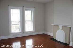 57 Smith Pl in Columbus, OH - Building Photo