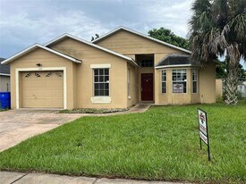 2131 Rj Cir in Kissimmee, FL - Building Photo
