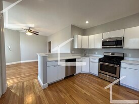 166 Hampshire St, Unit 5 in Cambridge, MA - Building Photo