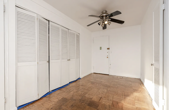 7025 Yellowstone Blvd in Queens, NY - Building Photo - Building Photo