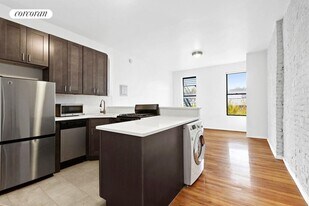 1270 Amsterdam Ave in New York, NY - Building Photo