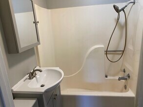 200 S Seminary St in Madisonville, KY - Building Photo - Building Photo