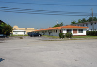 Verona Apartments in Miami Shores, FL - Foto de edificio - Building Photo