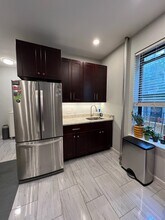 952 St Marks Ave in Brooklyn, NY - Building Photo - Building Photo