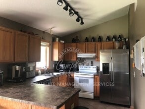 2326 Mathias Rd in Shakopee, MN - Building Photo - Building Photo