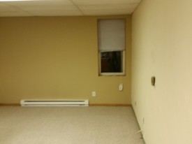 990 Lincoln Ave Apartments