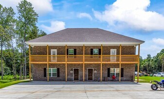 816-818 Shell Toomer Pkwy in Auburn, AL - Building Photo