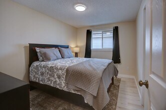 1206 E Heroy Ave in Spokane, WA - Building Photo - Building Photo