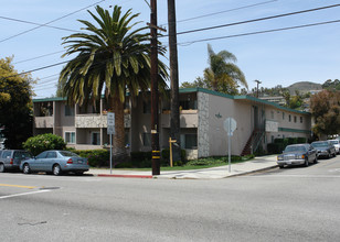 95 S Ann St in Ventura, CA - Foto de edificio - Building Photo