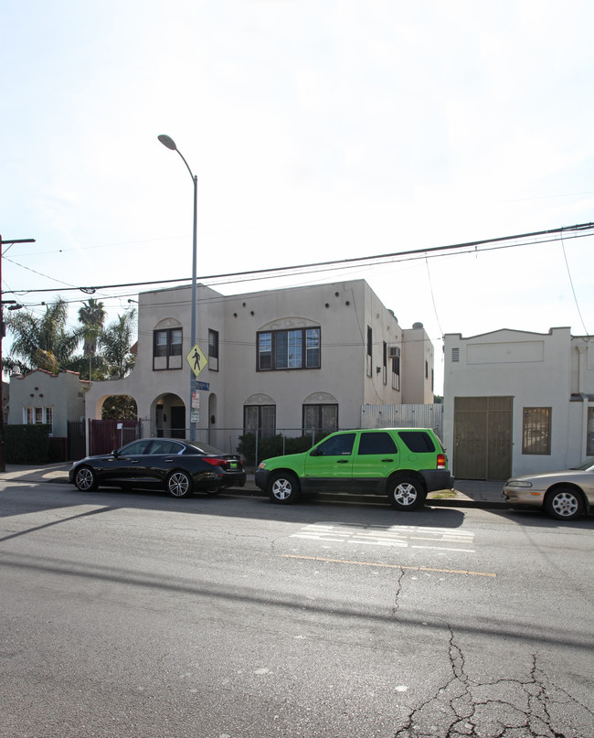 5218 Fountai Ave in Los Angeles, CA - Building Photo - Building Photo