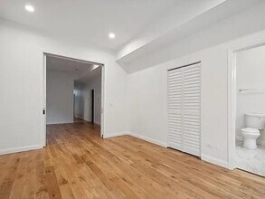 446 N Aberdeen St in Chicago, IL - Building Photo - Building Photo