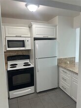 3536 NE 168th St, Unit 308 in North Miami Beach, FL - Building Photo - Building Photo