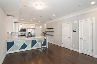 2187 Half Moon Pl NE in Washington, DC - Foto de edificio - Building Photo