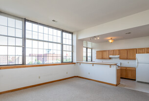 Printers Square Apartments in Baltimore, MD - Building Photo