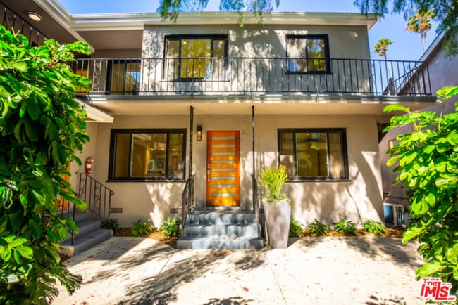 1328 19th St in Santa Monica, CA - Building Photo - Building Photo