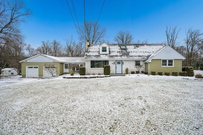 property at 68 Valley Rd