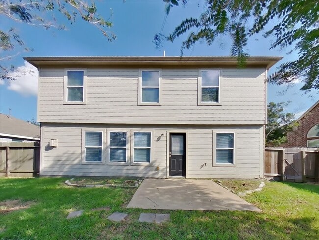 2034 Indian Clearing Trail in Rosenberg, TX - Building Photo - Building Photo