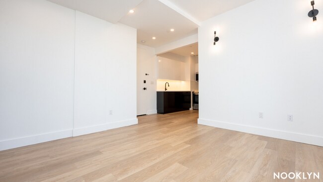 1042 President St in Brooklyn, NY - Foto de edificio - Building Photo