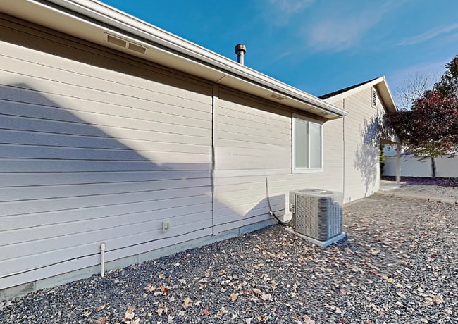 11115 W Rose Lake St in Star, ID - Foto de edificio - Building Photo
