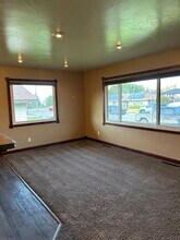 3470 S Hillcrest Dr in Butte, MT - Building Photo - Building Photo