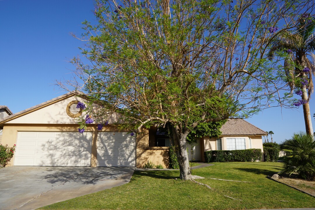 44315 Buttercup Ln in La Quinta, CA - Building Photo