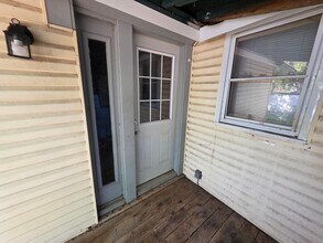 108 W Vine St in Chippewa Falls, WI - Building Photo - Building Photo