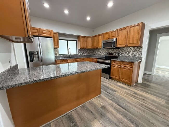 358 N 100 E in Tooele, UT - Building Photo - Building Photo