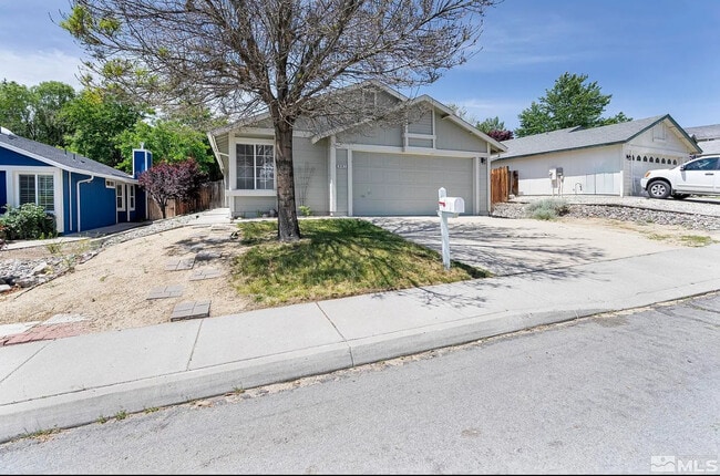 property at 6402 Park Pl