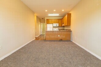 2504 Gladiolus St in Ocean Springs, MS - Building Photo - Building Photo