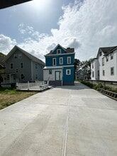 3324 Spokane Ave in Cincinnati, OH - Foto de edificio - Building Photo