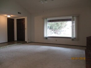 2539 S Underwood St in Kennewick, WA - Building Photo - Building Photo