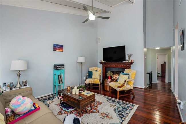3813 Paces Ferry W in Atlanta, GA - Building Photo - Building Photo